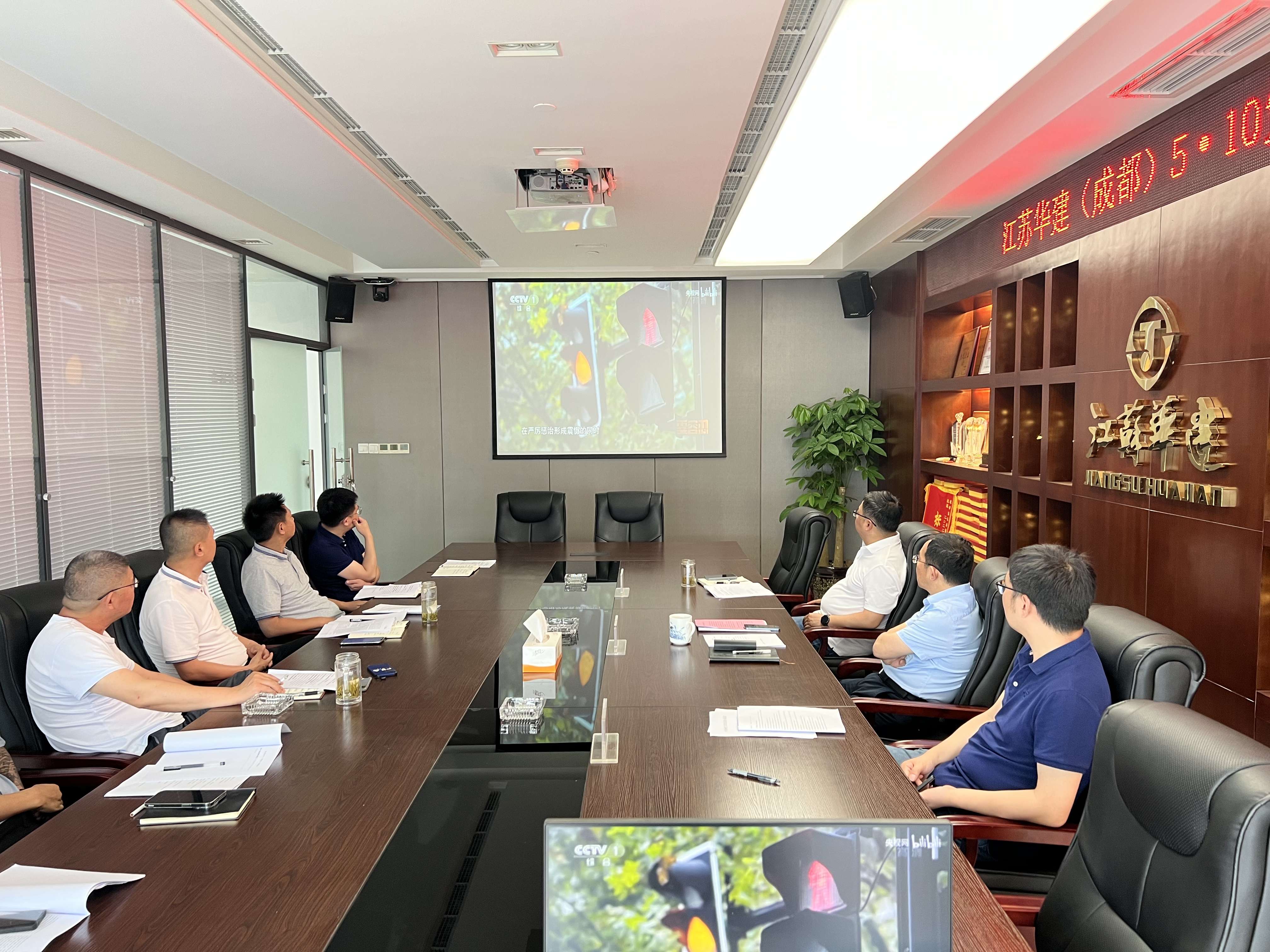 1684491843878296.jpg 1684491843878296.jpg